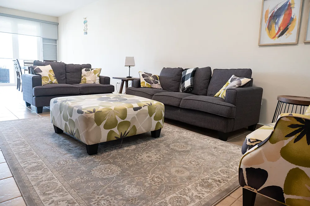 180 Palmas Dr — Photo 4