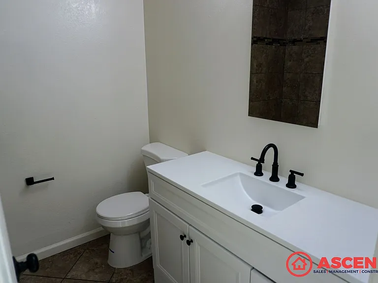 100 Warren Avenue — Photo 11