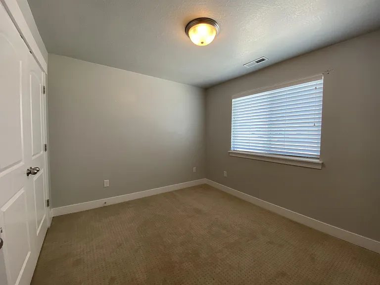 15355 S Tarawa Dr — Photo 2