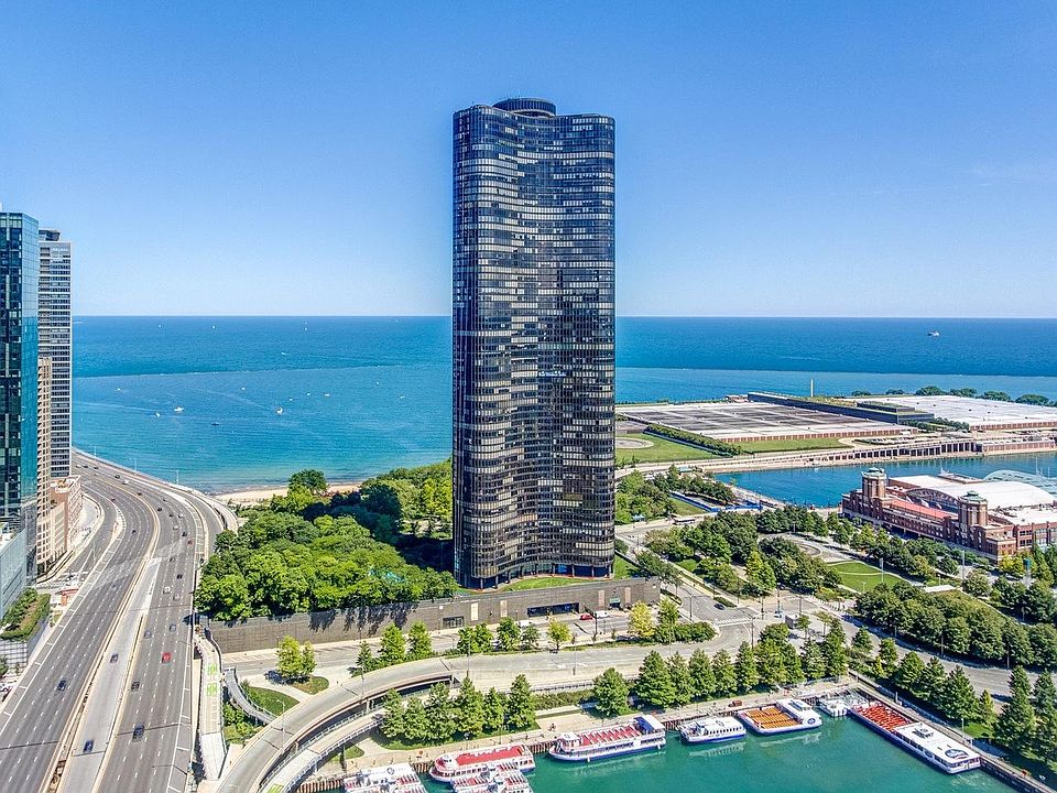 1st image of 505 N Lake Shore Dr APT 504