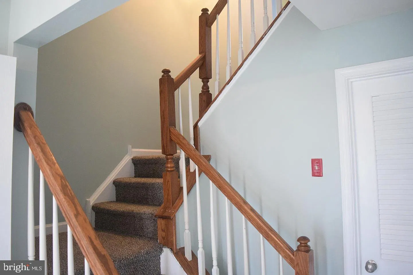 3 bed, 2.5 bath, 1660 sqft, $2,800 — Photo 3