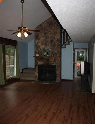 3rd image of 241 N Rainbow Dr