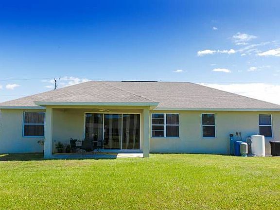 Rear Lanai