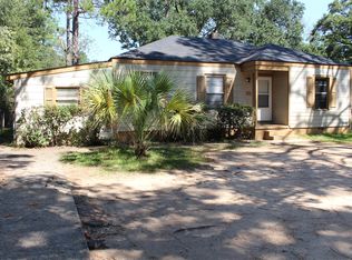 1207 Whitney Ave, Albany, GA 31707