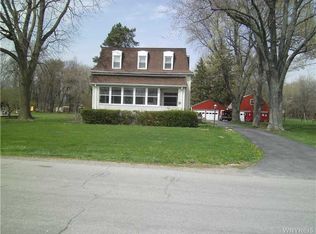 8513 East Ave, Gasport, NY 14067