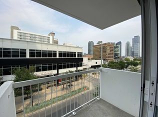Amantea Tower, Calgary, AB T2R 0J9