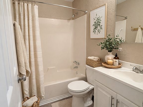 2nd image of 1712 S Ash Ave #17142