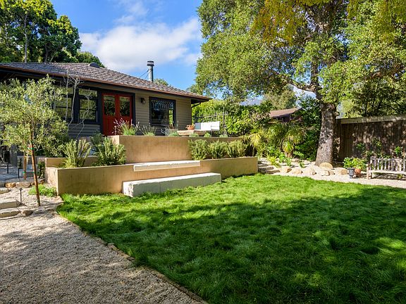 2nd image of 514 Parra Grande Ln