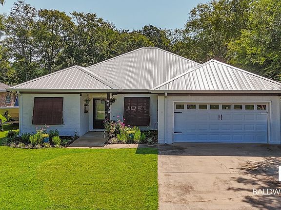 2nd image of 4608 Coral Cir