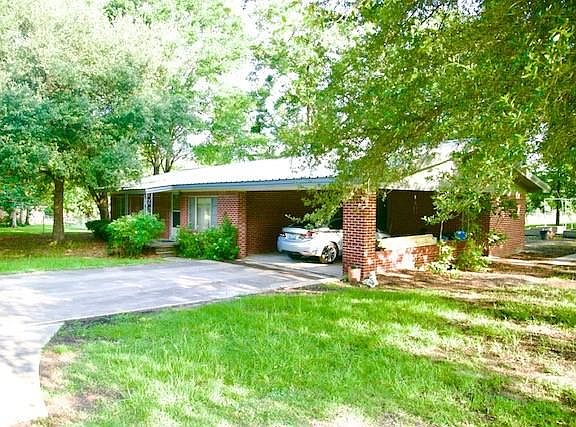 2nd image of 195 Hearne Rd