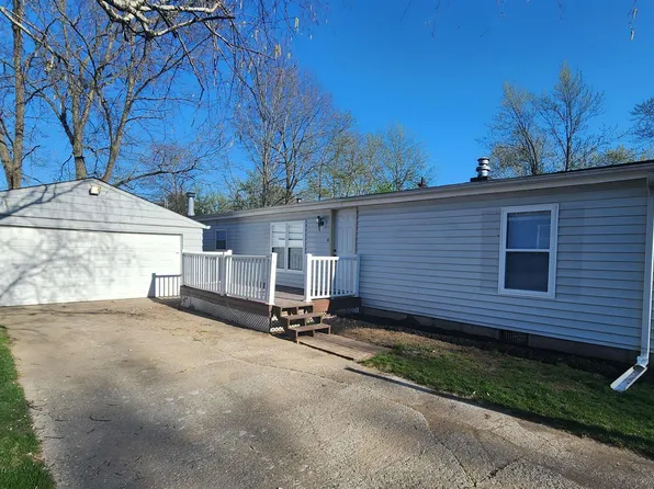 1916 Cove Pl, Mishawaka, IN 46545