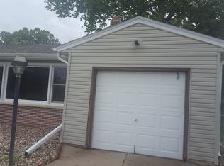 1103 Offutt Blvd, Bellevue, NE 68005