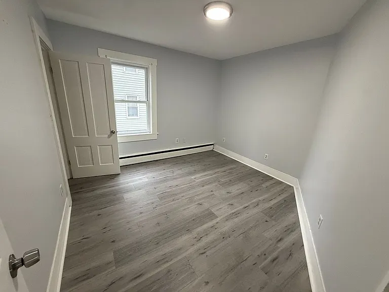 32 Worcester St — Photo 2