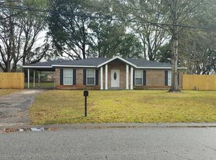 5015 Camelot Dr, Mobile, AL 36619