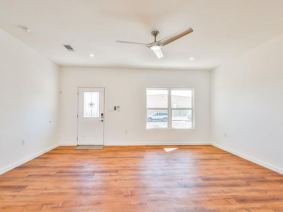 3rd image of 2308 36th St