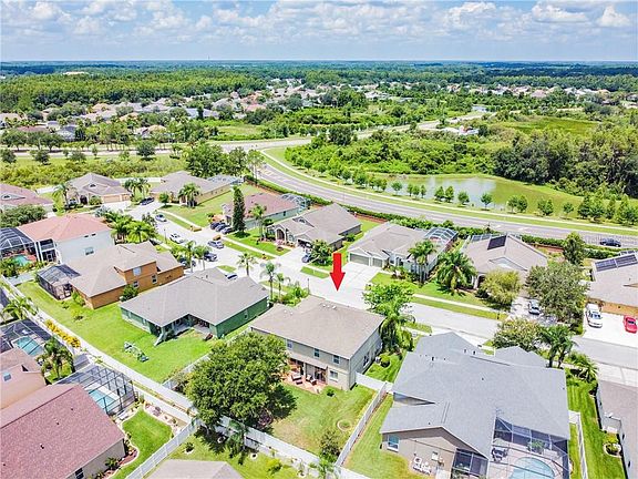2nd image of 10230 Meadow Crossing Dr
