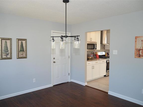 5th image of 12969 Mayerling Dr