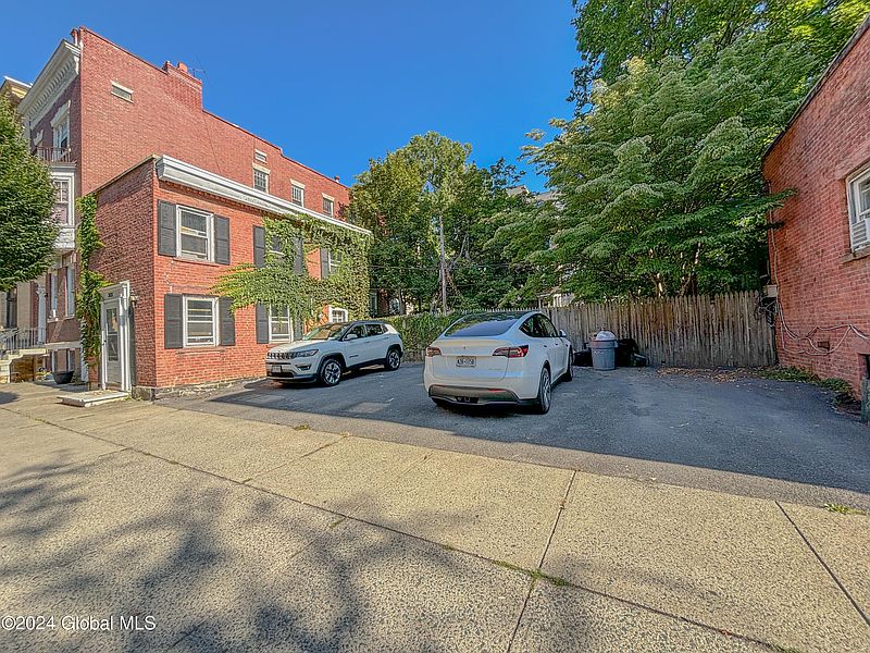 5th image of 303 State Street