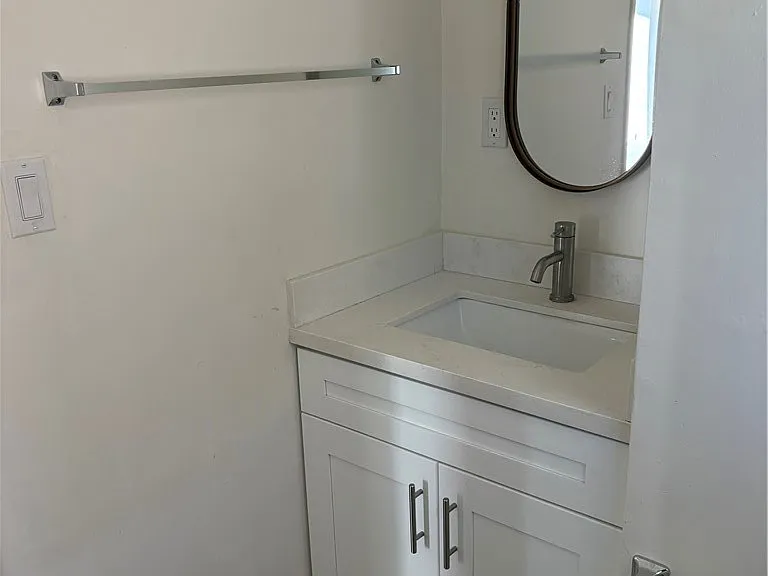 806 S Chapel Ave — Photo 14