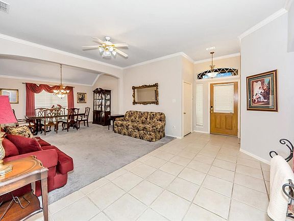 2nd image of 3908 Wisteria Ln