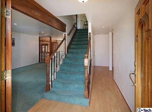 3rd image of 5840 Edmund Ave