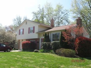 19 Charter Oak Ln, Marlton, NJ 08053
