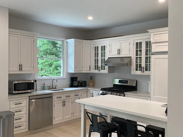 133 Middle Hwy — Photo 1
