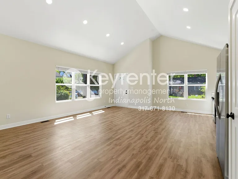 4521 Norwaldo Ave — Photo 2