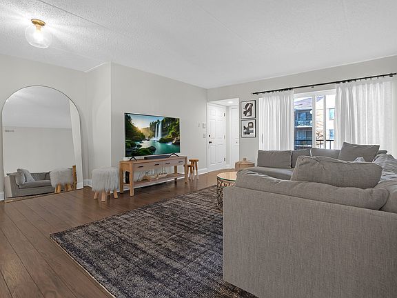 4th image of 5351 N East River Rd APT 202