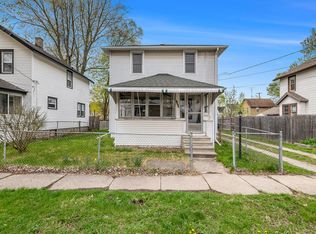 1914 Vanzee St, Kalamazoo, MI