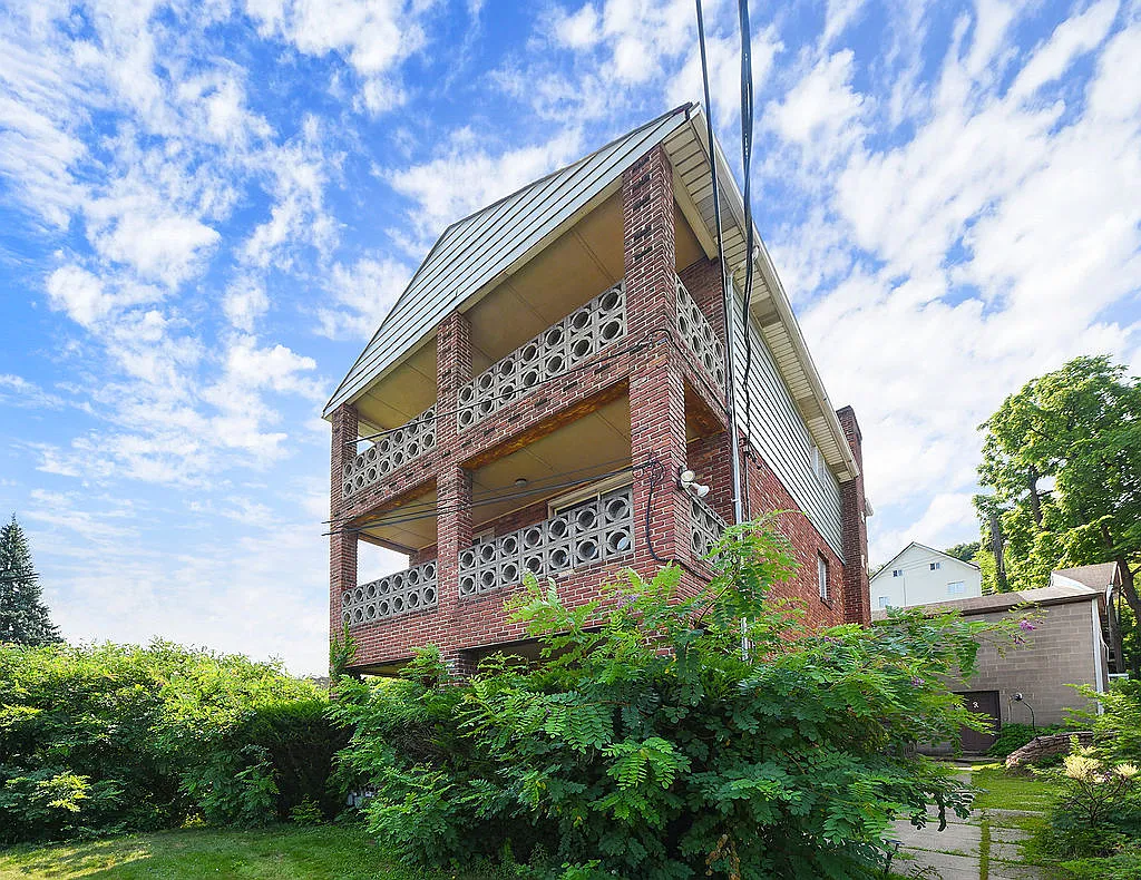 1 bed, $1,200 — Photo 1