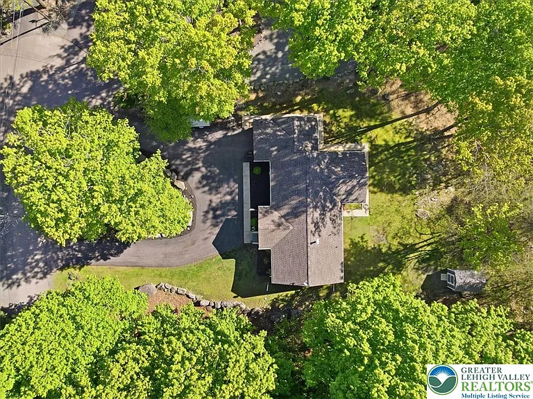 12 Rockway Ct — Photo 31