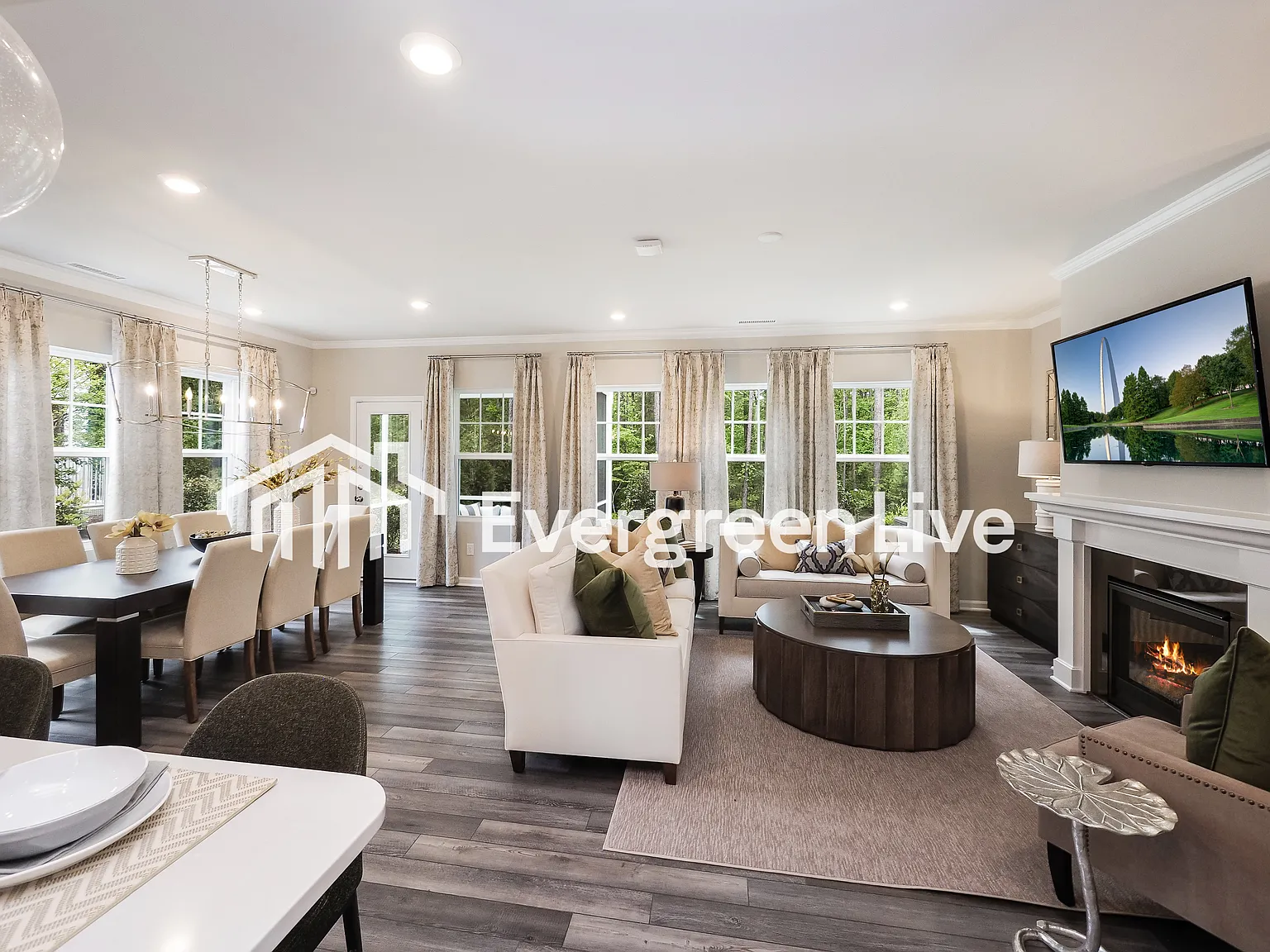 3 bed, 2.5 bath, 1924 sqft, $2,145 — Photo 4