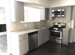 11 Oriole Pl, Clementon, NJ 08021