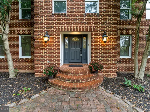 2410 James Madison Hwy, Haymarket, VA 20169