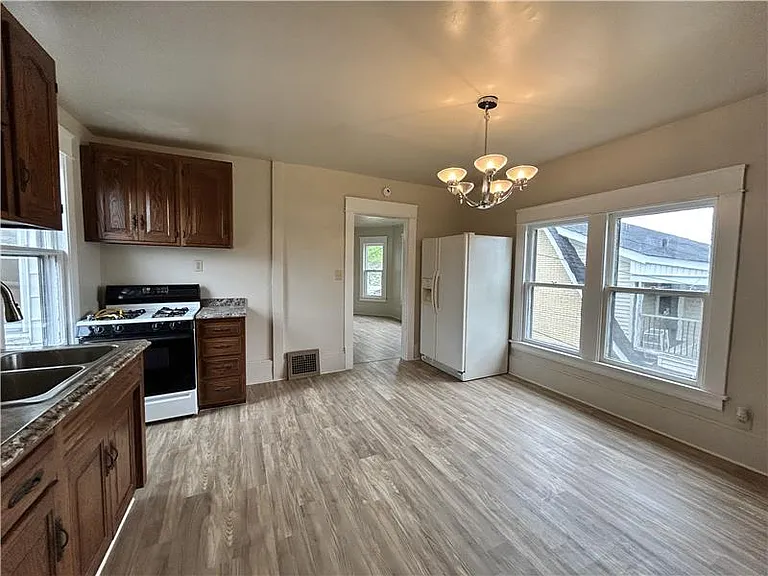377 Lawson Ave #2 — Photo 6