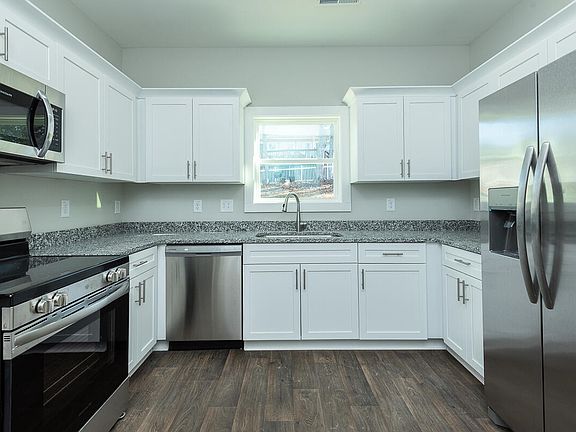 4th image of 559 Pinnix Rd