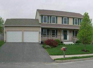 25 Capri Dr, Johnston, RI 02919