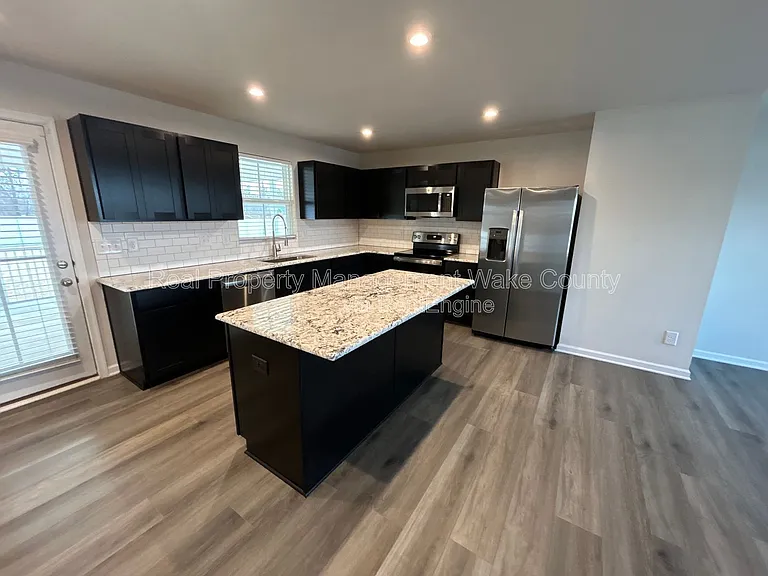 262 Hunting Wood Dr — Photo 12
