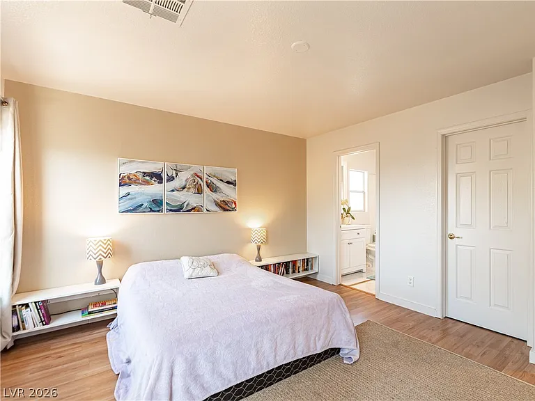 11220 Salentino Ave — Photo 20