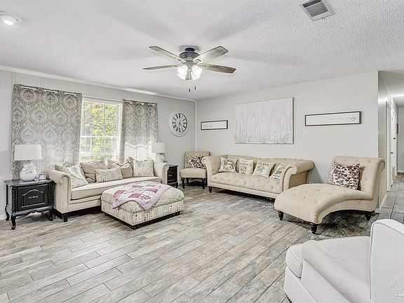 5th image of 3577 Ashland Ave