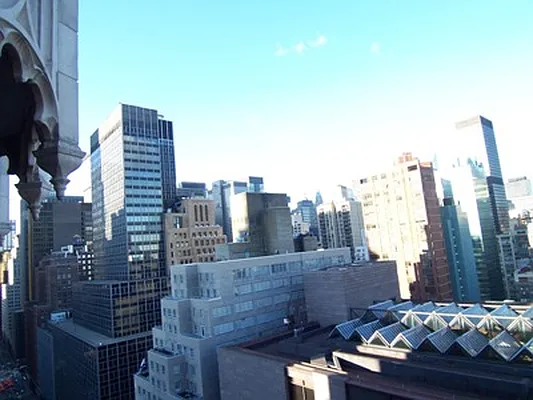 Rented by City Connections Realty | media 17