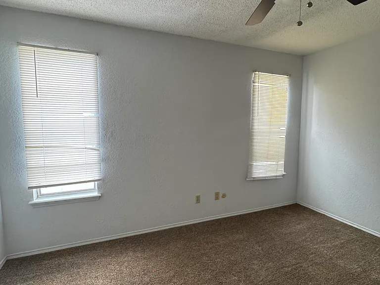 6201 Escondido Dr #3C — Photo 11