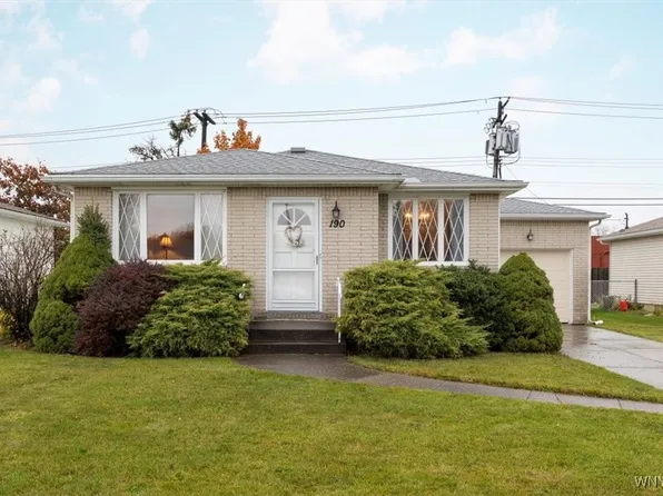 190 N Transit Hill Dr, Depew, NY 14043