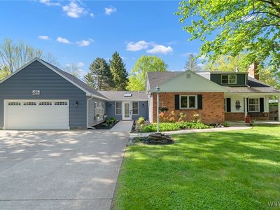 4631 W Overlook Dr, Williamsville, NY, 14221