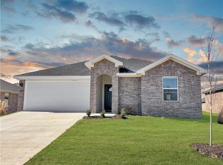 5568 Southwood Ave, Springdale, AR 72764