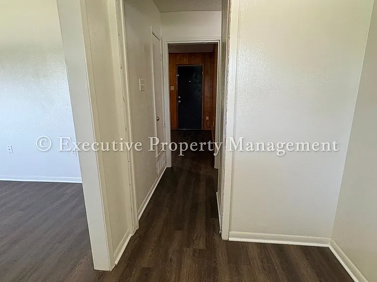 616 Cedar Dr — Photo 5