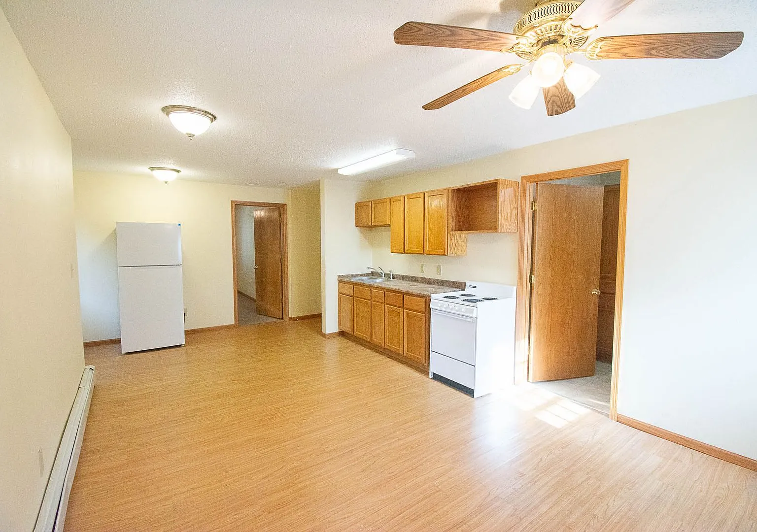 127 Elizabeth Ave — Photo 2