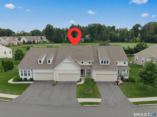 733 Championship Drive #733, Oxford, CT 06478