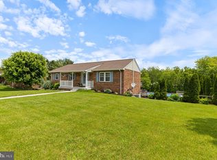 40 Windy Ct, Hanover, PA 17331